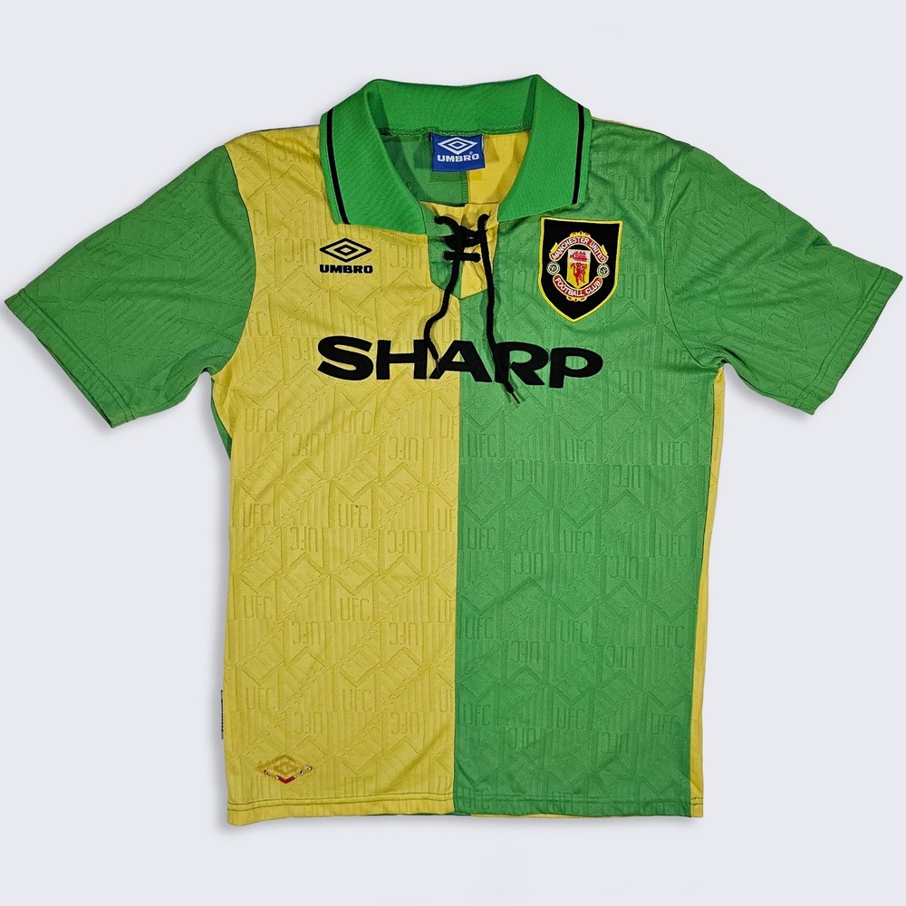 Manchester United Vintage 90s Eric Cantona Umbro Soccer Jersey